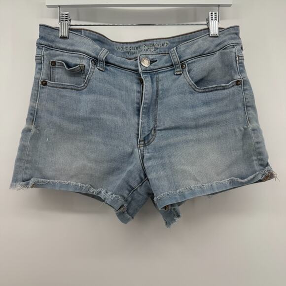 American Eagle Hi Rise Shortie 12 Light Wash Denim Cuffed Raw Hem Super Strech - Picture 1 of 12